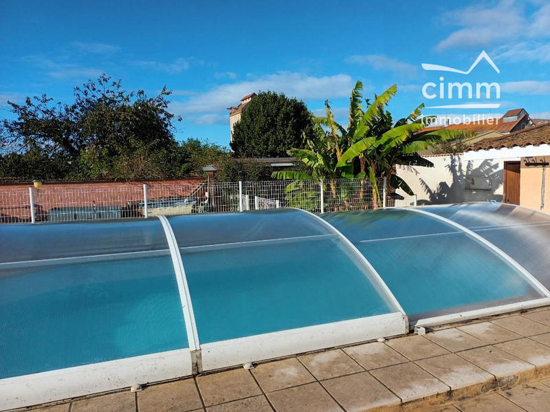 Maison - 209 m² - 8 pièces