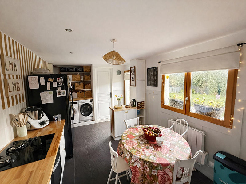 Maison - 143 m² - 6 pièces