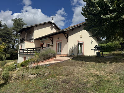 Maison - 156 m² - 6 pièces