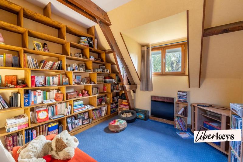 Propriété - 220 m² - 8 pièces