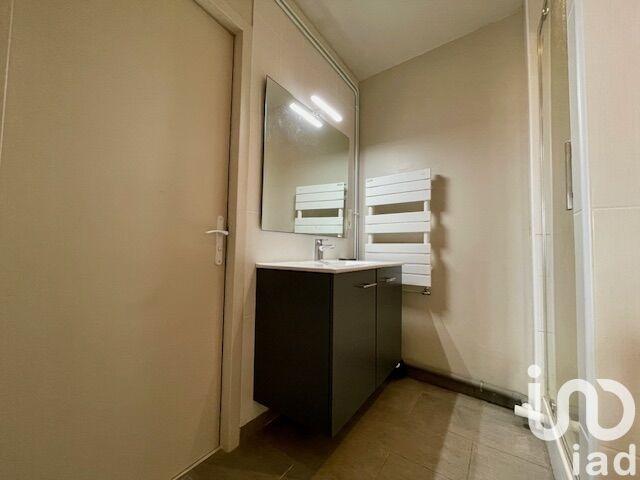 Maison - 250 m² - 9 pièces