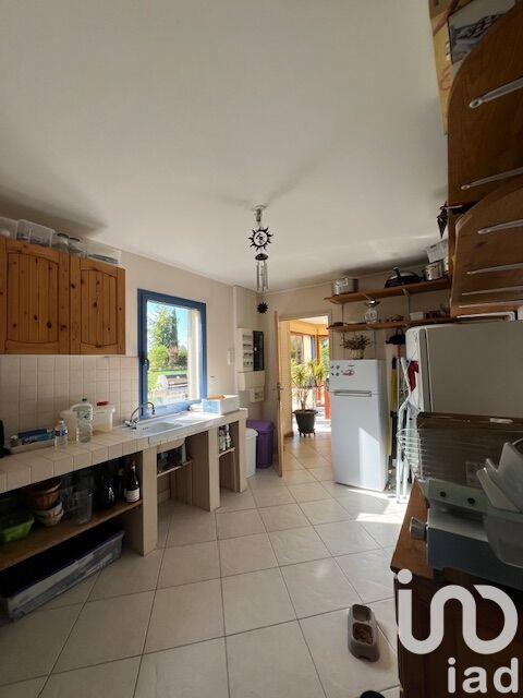 Maison - 204 m² - 7 pièces