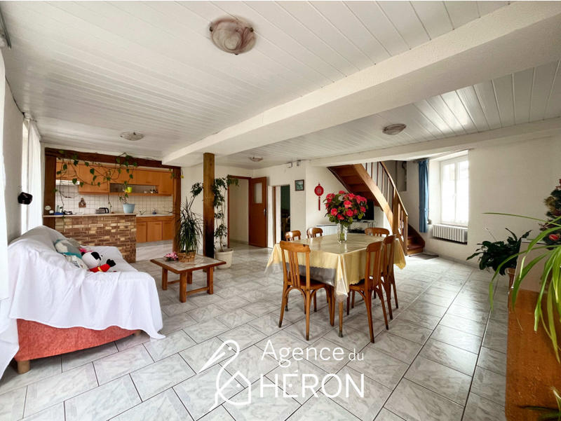 Maison - 160 m² - 5 pièces