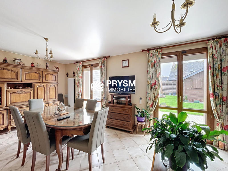 Maison traditionnelle - 80 m² - 4 pièces