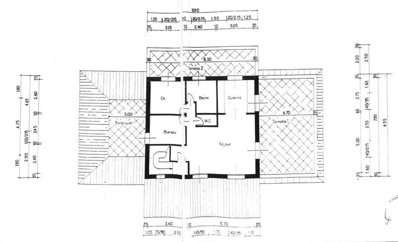 Villa - 247 m² - 9 pièces