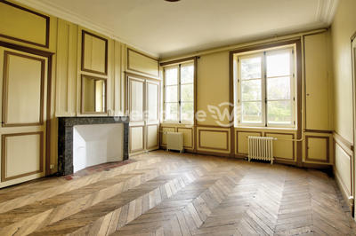 Château - 315 m² - 14 pièces