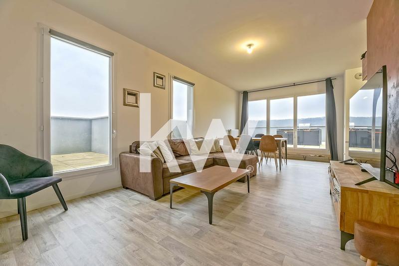 Appartement - 86 m² - 5 pièces