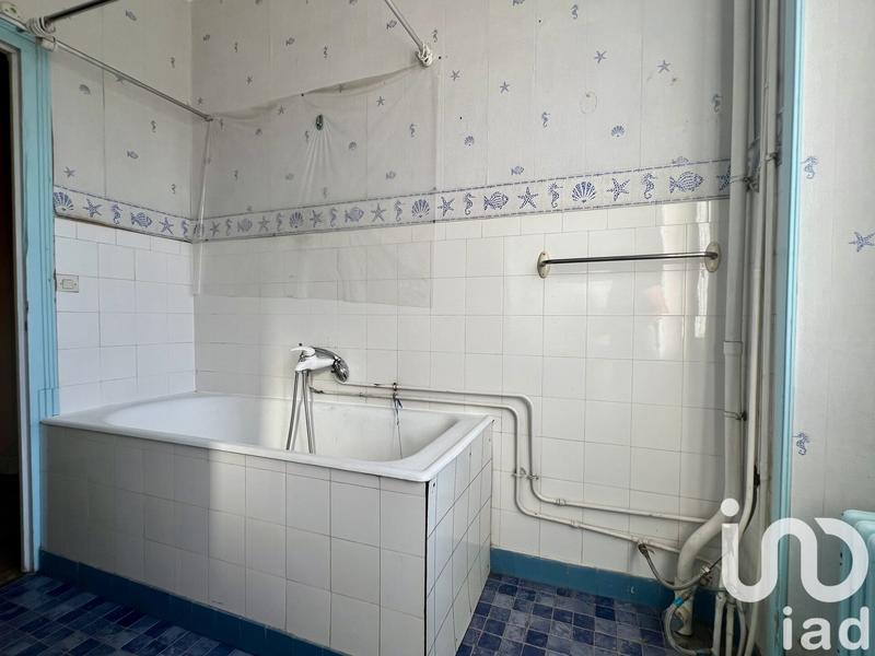 Maison - 220 m² - 9 pièces