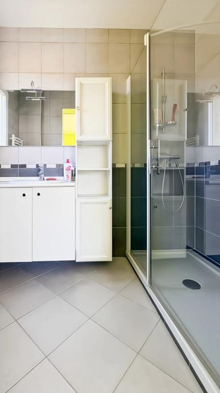 Maison - 202 m² - 9 pièces