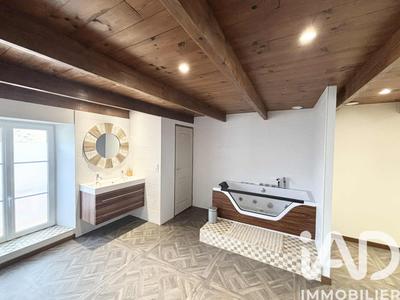 Maison - 165 m² - 6 pièces