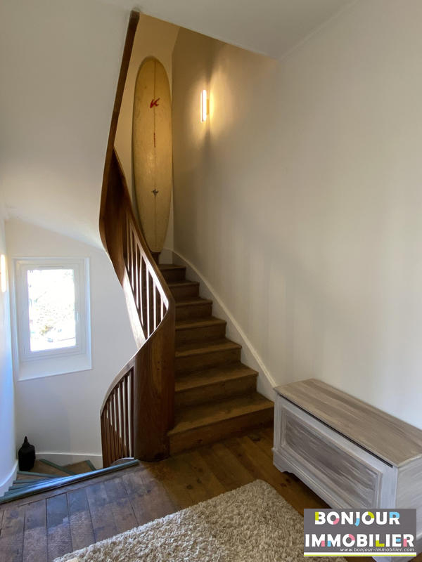 Maison traditionnelle - 176 m² - 6 pièces