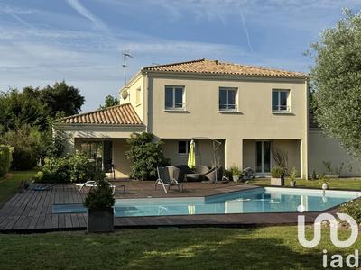 Maison - 179 m² - 5 pièces