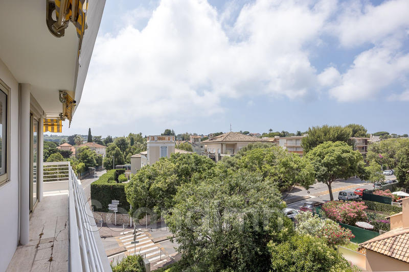 Appartement - 94 m² - 4 pièces