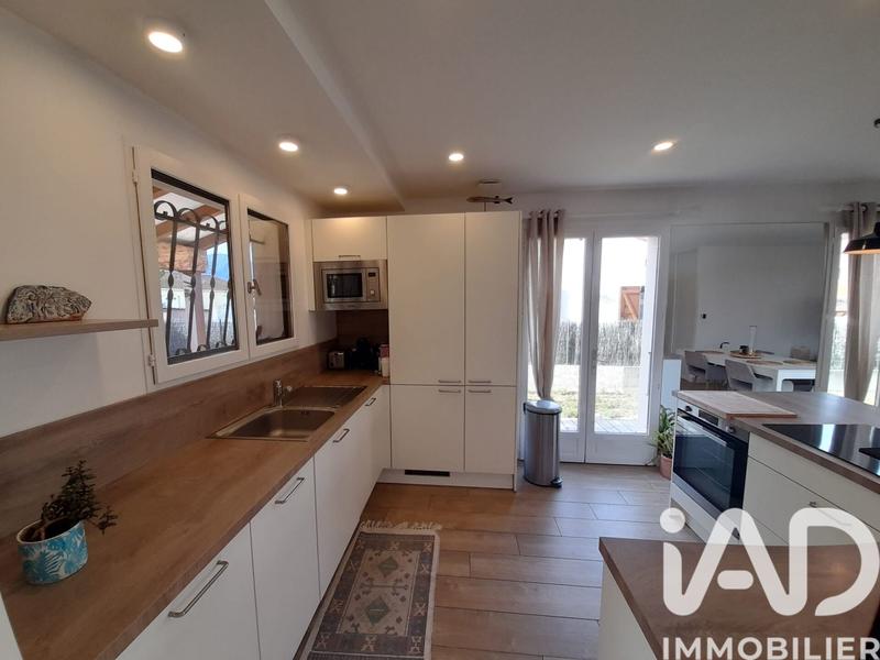 Maison - 90 m² - 3 pièces