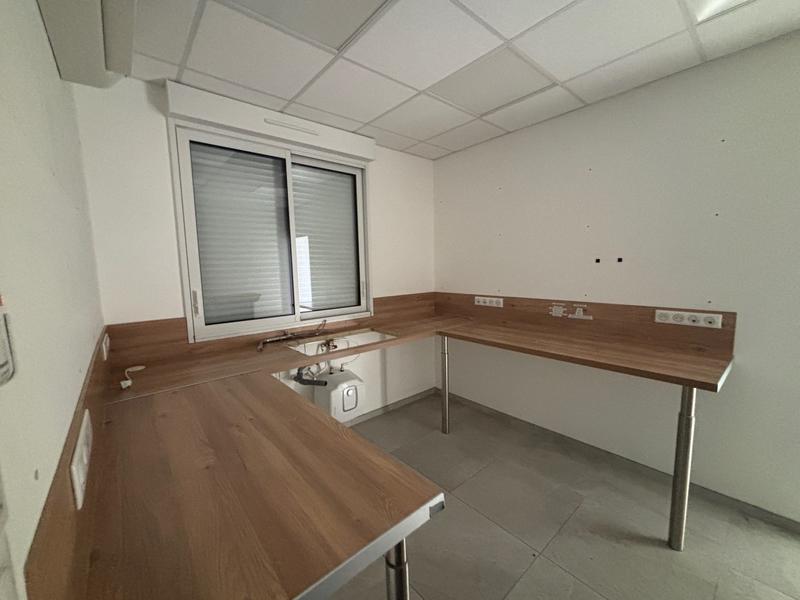 Local commercial - 195 m²