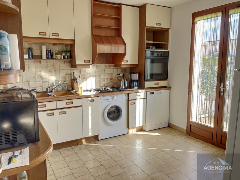 Villa - 80 m² - 4 pièces