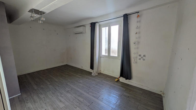 Maison - 93 m² - 5 pièces