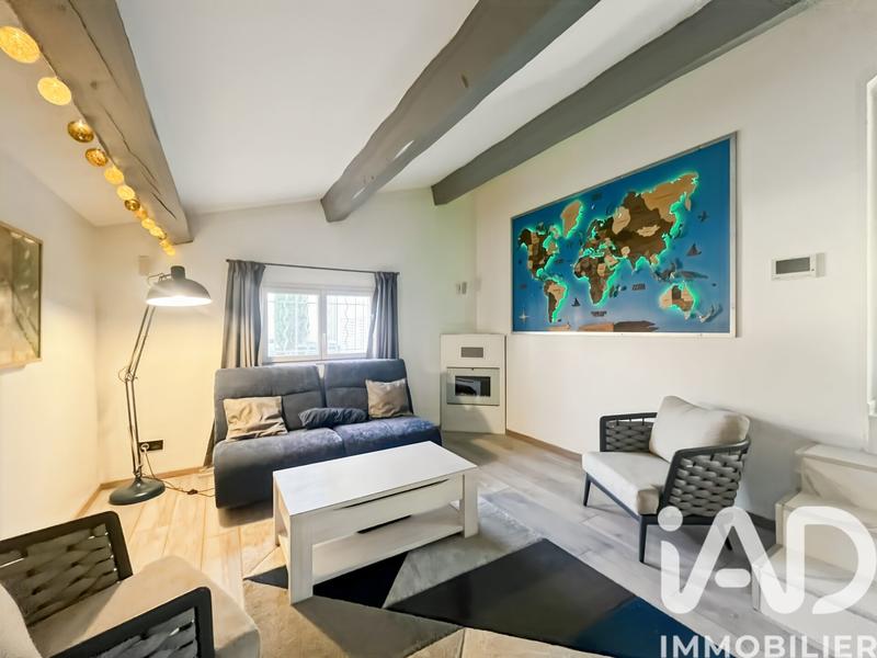 Maison - 228 m² - 10 pièces
