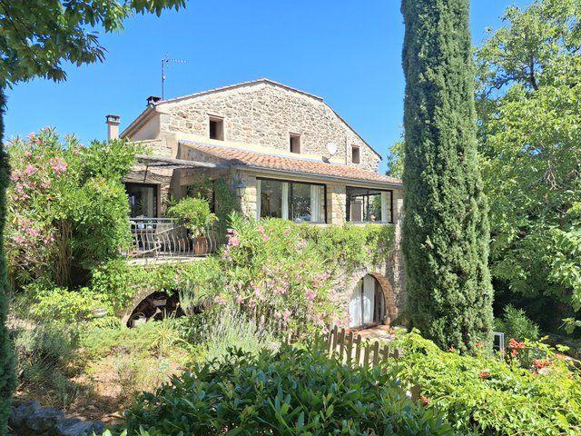 Maison - 194 m² - 5 pièces