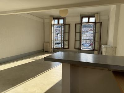 Appartement - 100 m² - 4 pièces