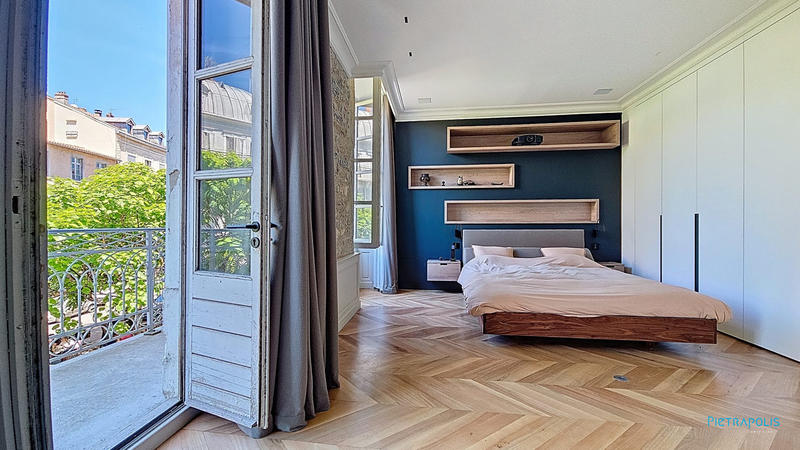 Appartement - 89 m² - 3 pièces