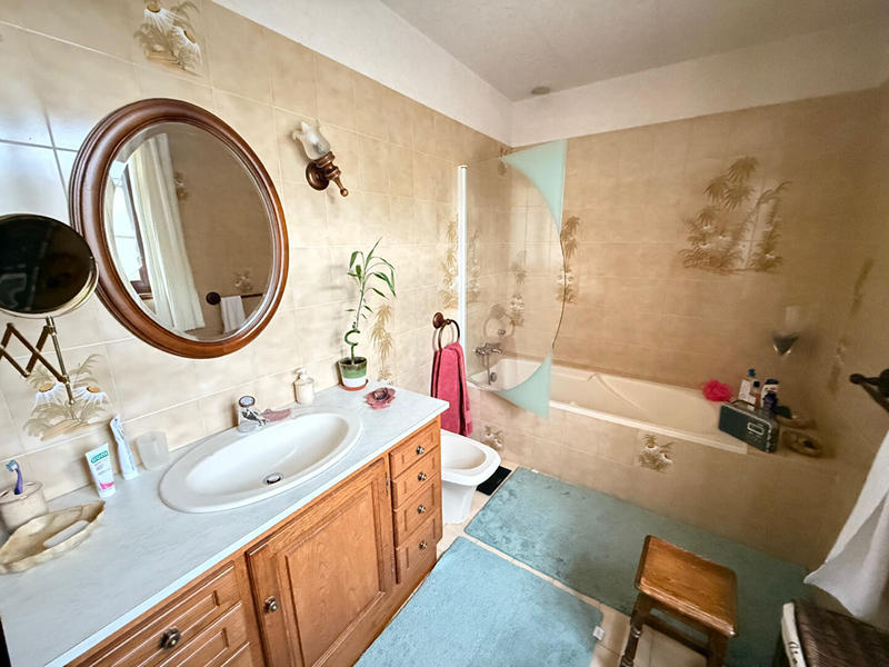 Maison - 160 m² - 8 pièces