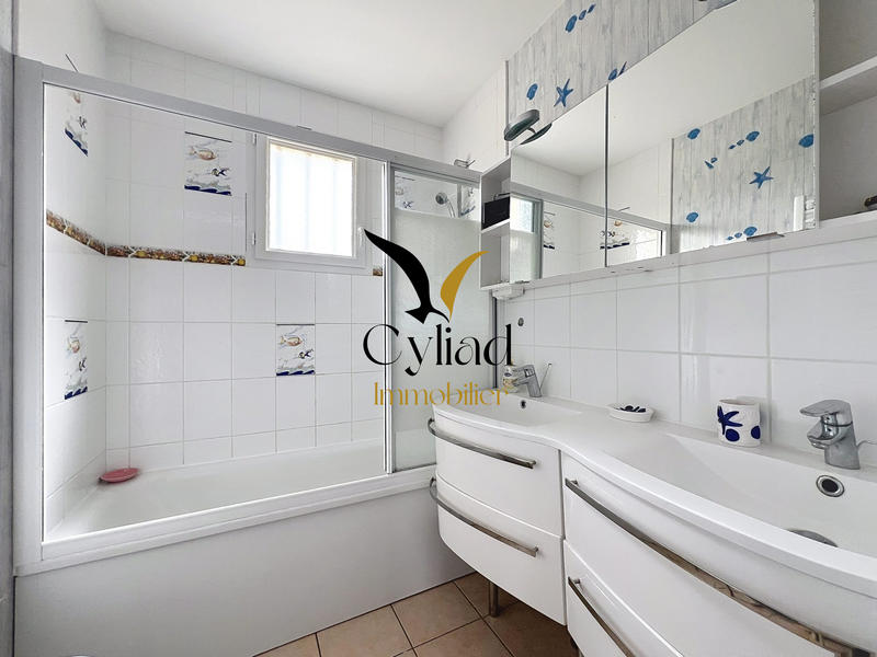 Maison contemporaine - 90 m² - 4 pièces