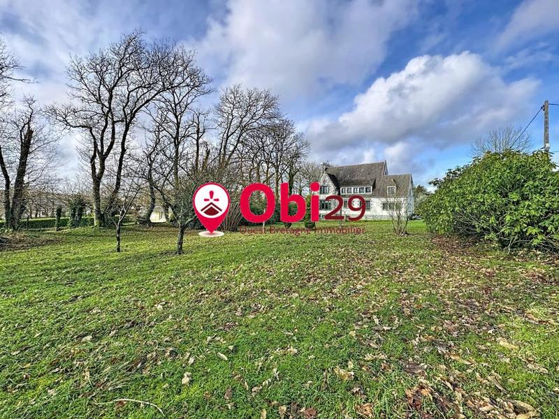 Maison - 215 m² - 13 pièces