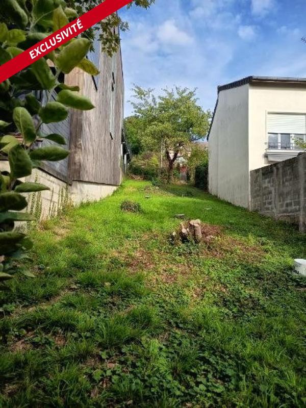 Terrain constructible - 208 m²