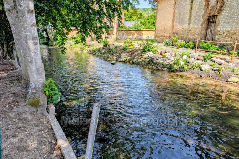 Maison - 220 m² - 9 pièces