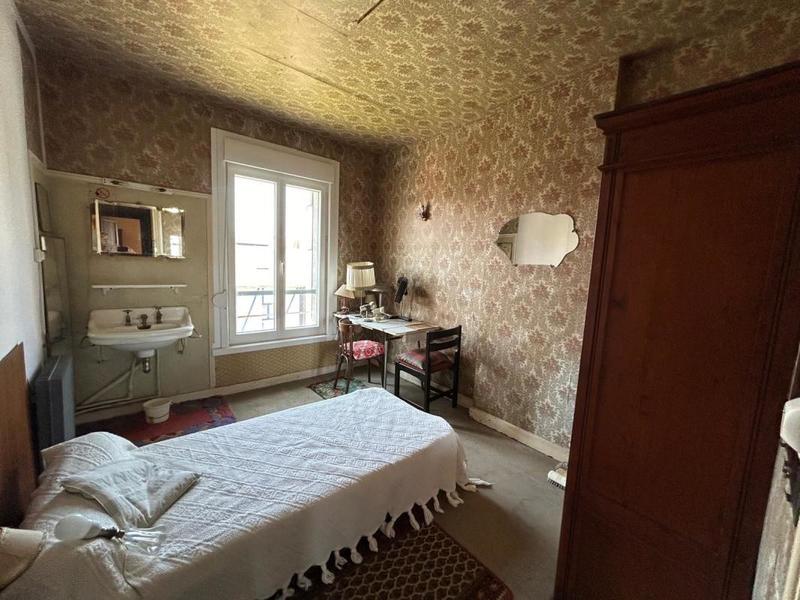 Maison - 313 m² - 17 pièces