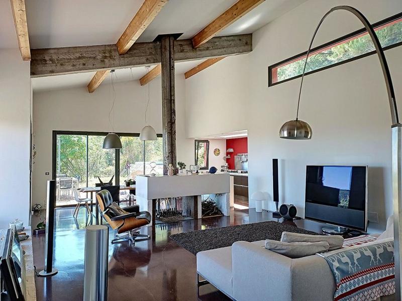 Villa - 222 m² - 6 pièces