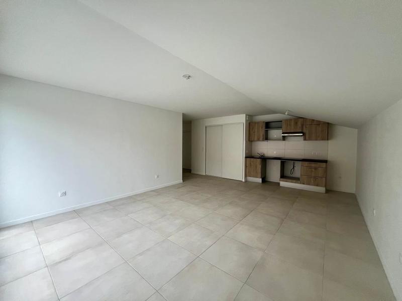 Appartement - 85 m² - 4 pièces