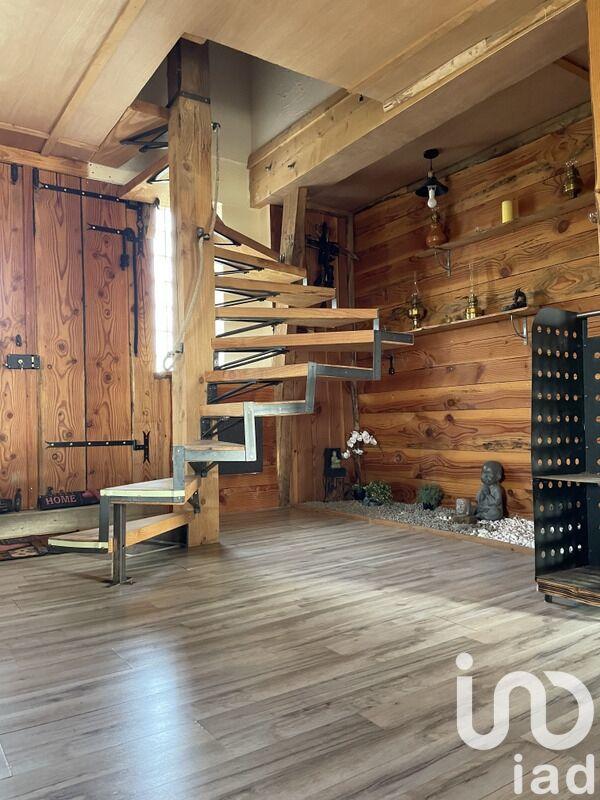 Maison - 258 m² - 5 pièces