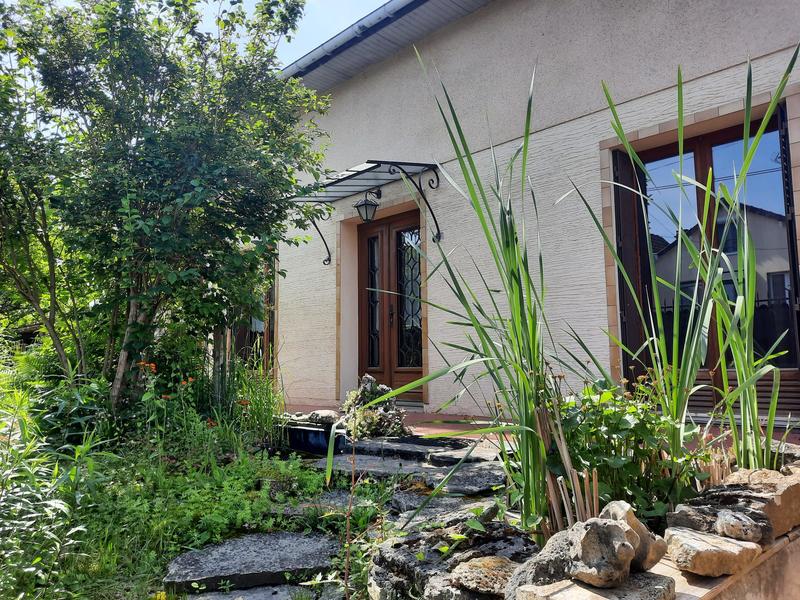 Maison traditionnelle - 108 m² - 6 pièces