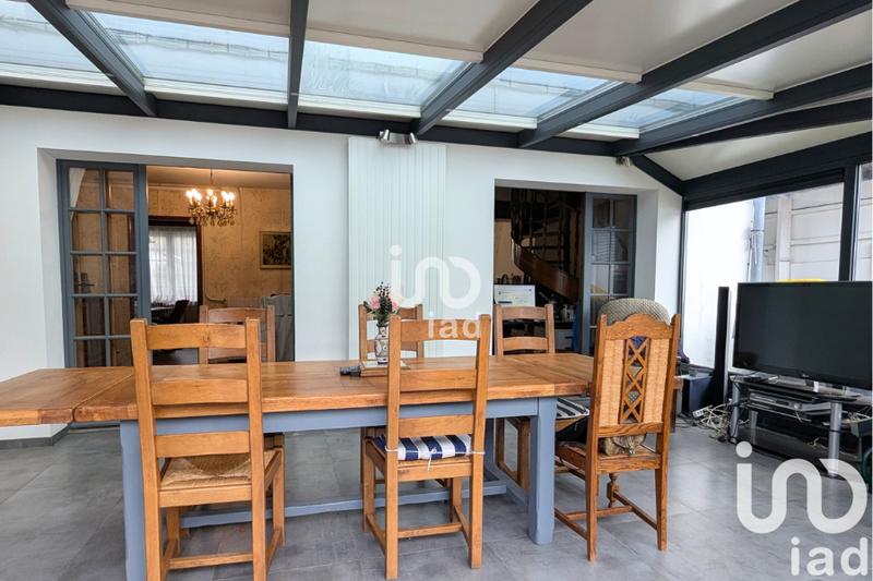 Maison - 207 m² - 7 pièces