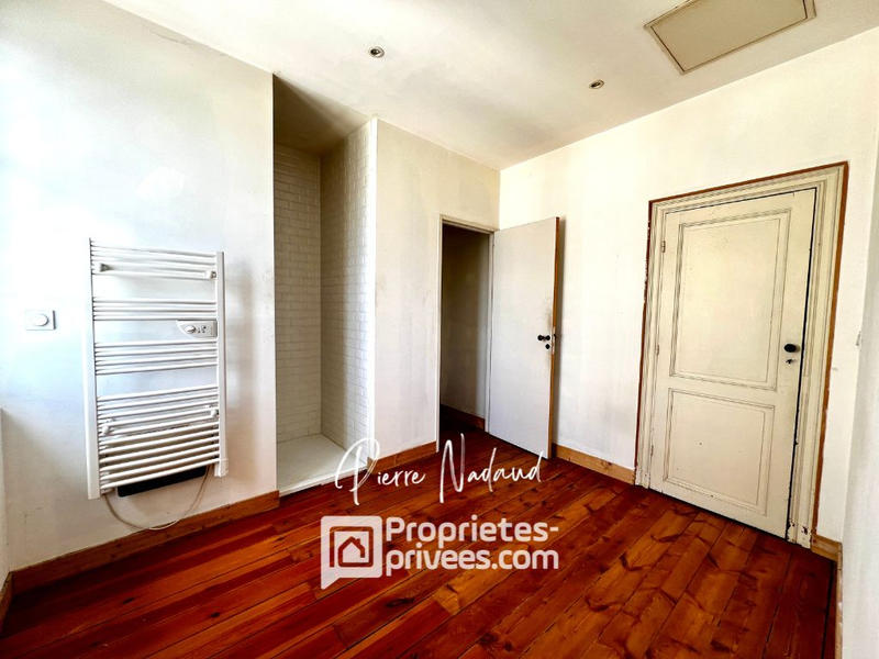 Appartement - 220 m² - 7 pièces