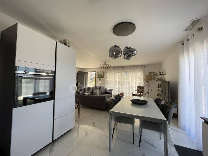 Maison - 165 m² - 6 pièces