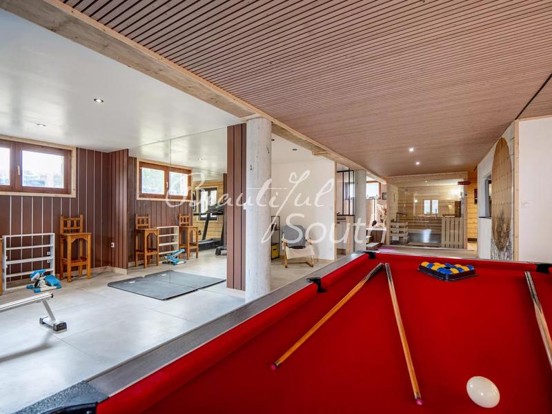 Châlet - 288 m² - 7 pièces
