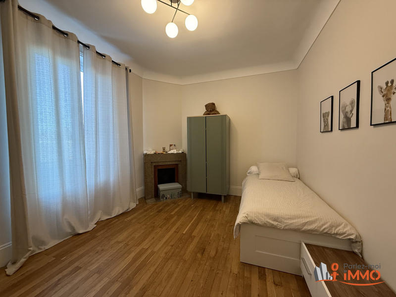 Appartement - 99 m² - 3 pièces