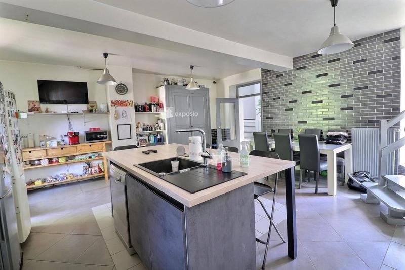 Maison - 175 m² - 6 pièces