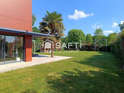 Maison - 186 m² - 7 pièces