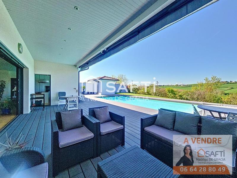 Maison - 265 m² - 6 pièces