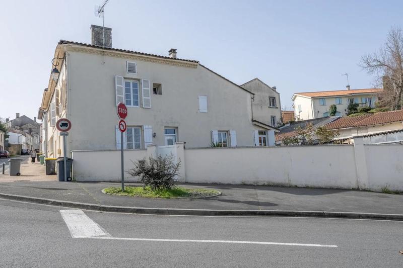 Maison - 166 m² - 4 pièces