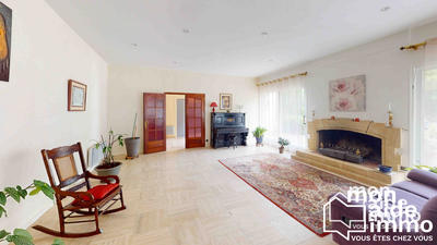 Maison ancienne - 464 m² - 14 pièces