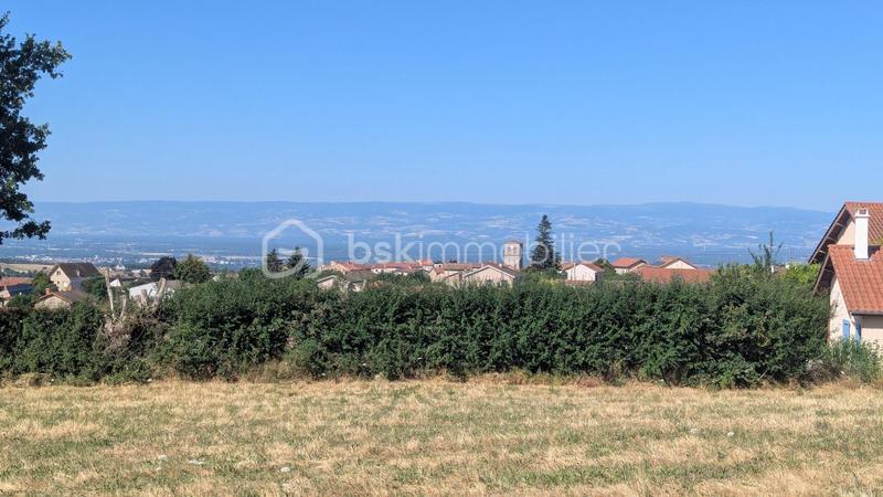 Terrain constructible - 561 m²
