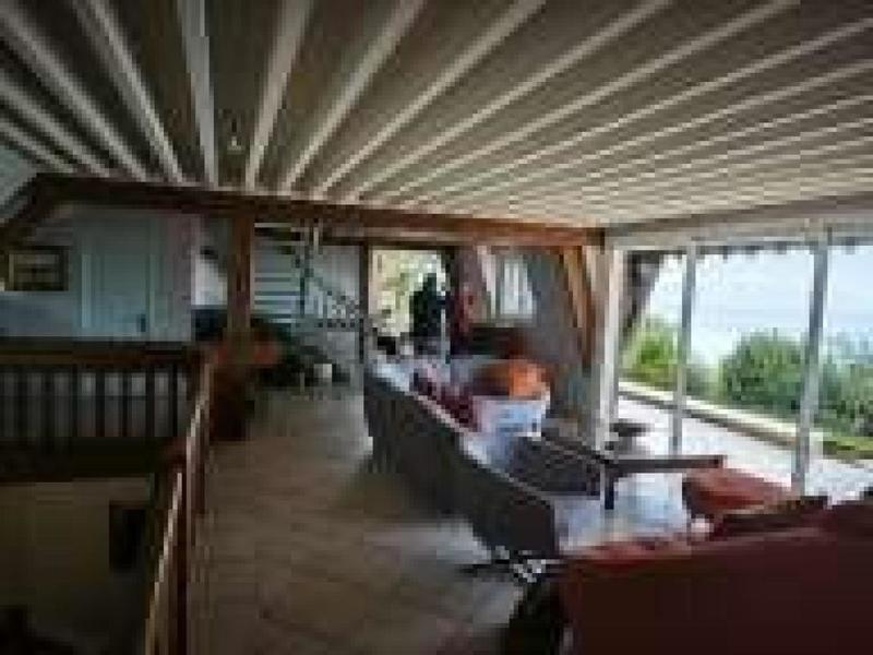 Maison - 285 m² - 9 pièces