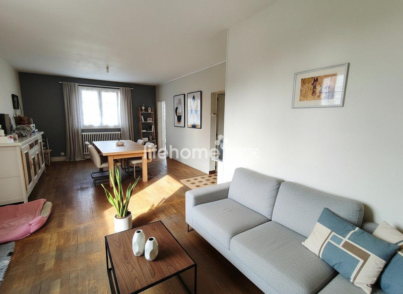 Maison - 90 m² - 4 pièces