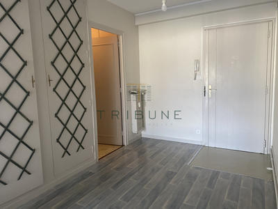 Appartement - 95 m² - 3 pièces