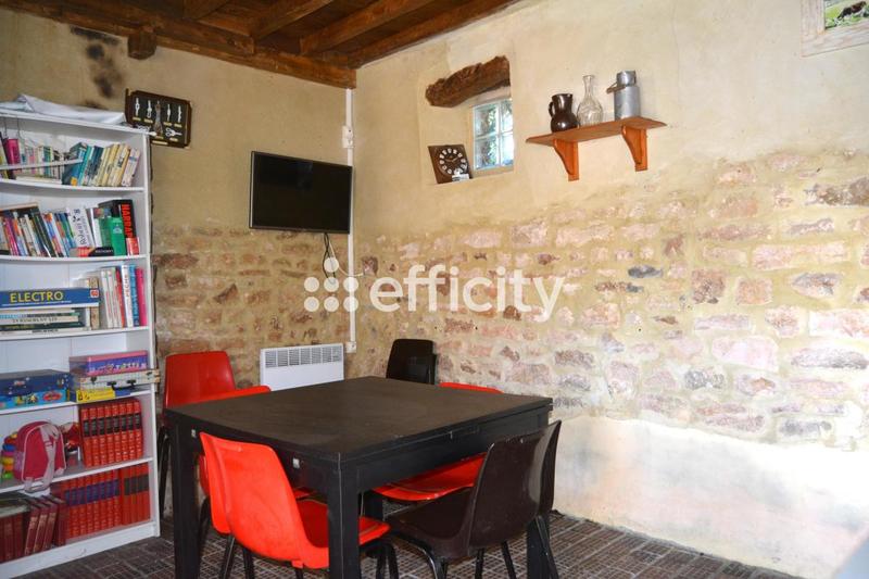 Maison - 210 m² - 7 pièces